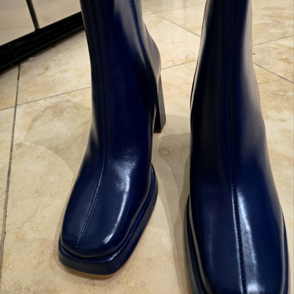 Steve Madden boots